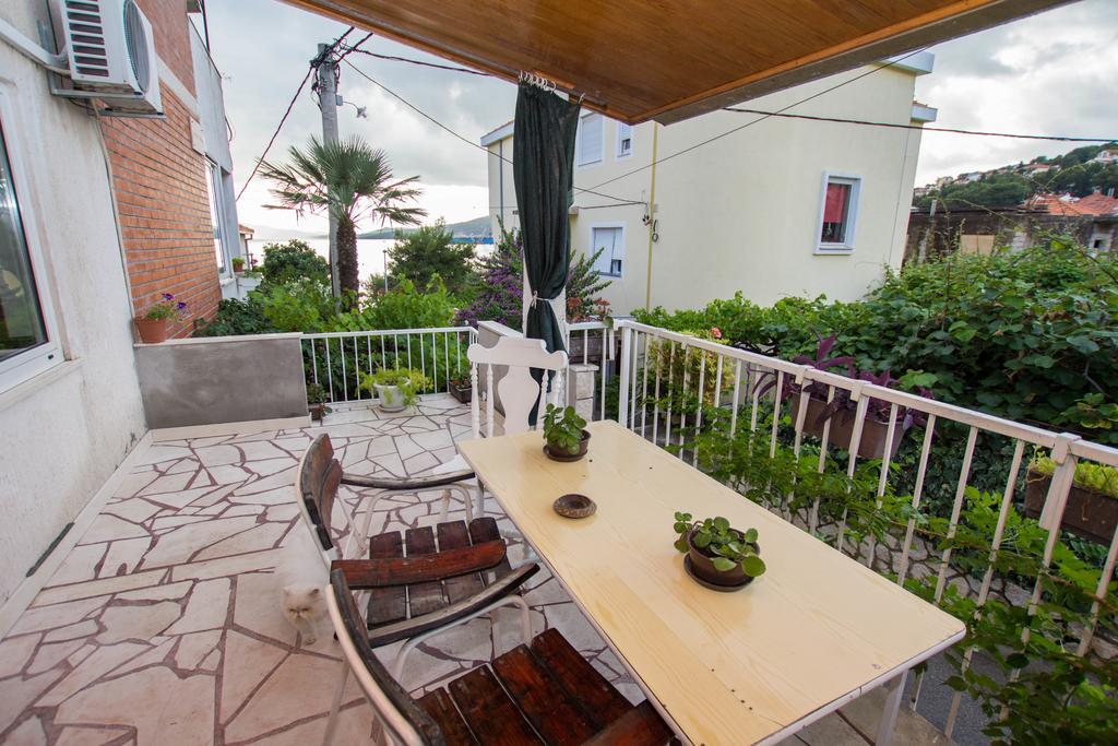 Apartment Cherie Трогір Екстер'єр фото