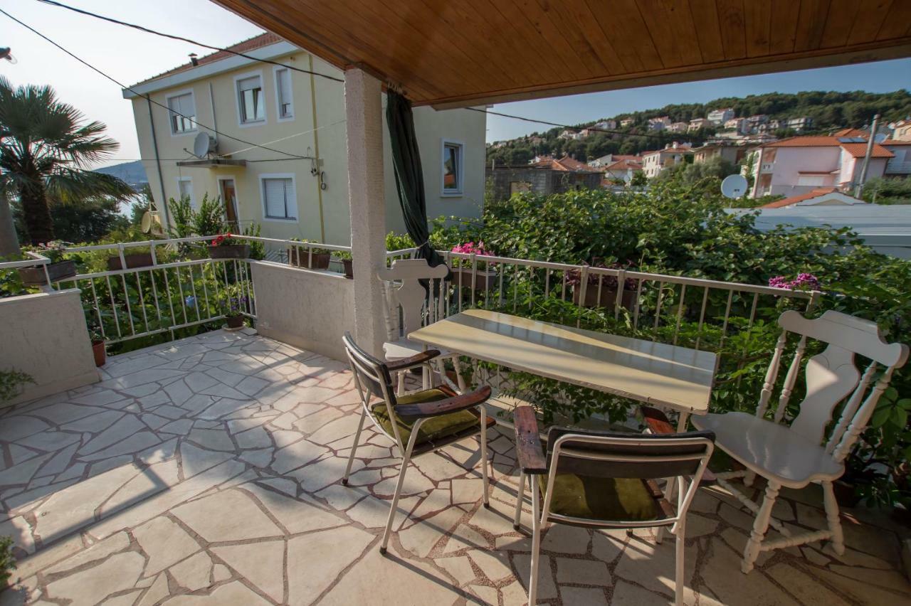 Apartment Cherie Трогір Екстер'єр фото