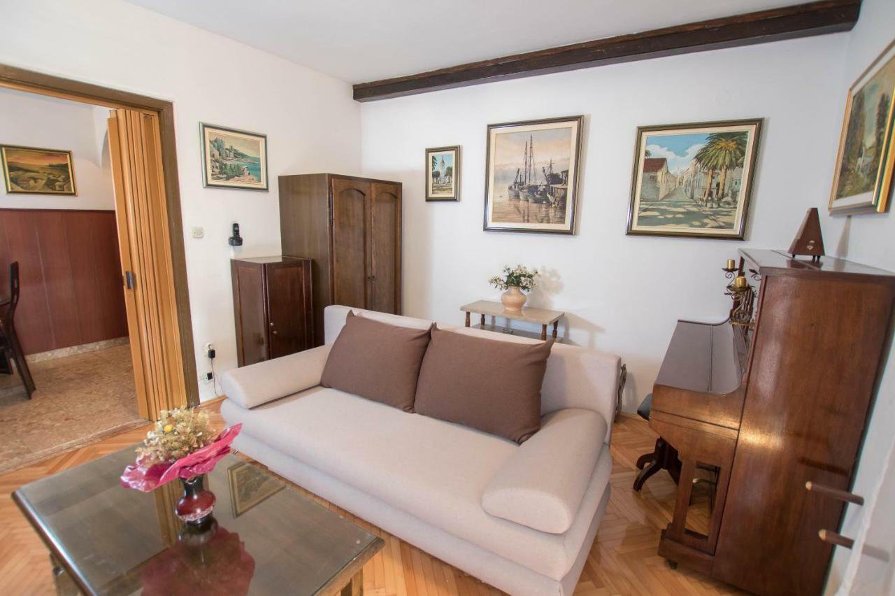 Apartment Cherie Трогір Екстер'єр фото